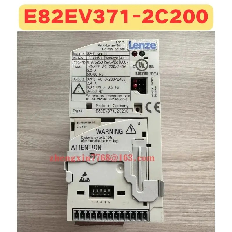 리퍼 주파수 변환기 E82EV371-2C200 정상 기능 완료 E82EV371 2C200