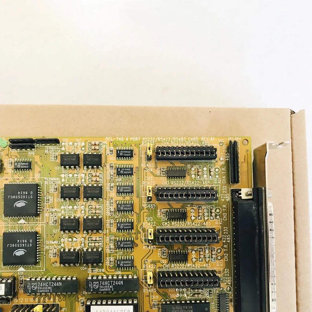 Advantech PCL-746 통신 카드 4 포트 RS-232 RS-422 RS-485 REV A1