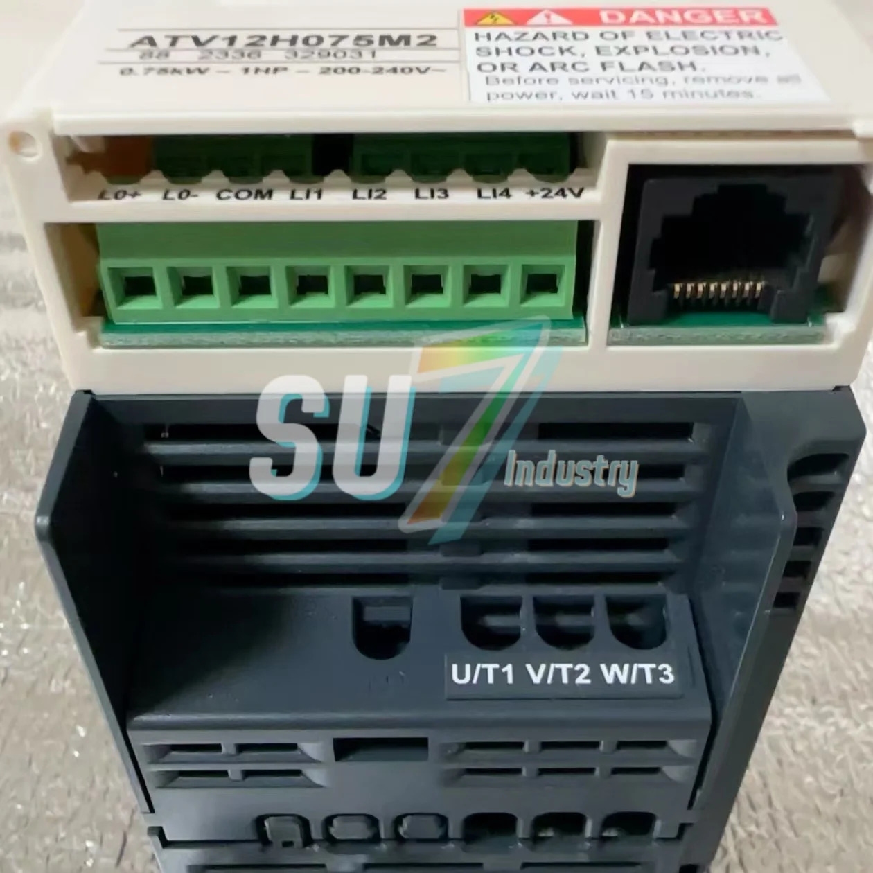ATV12H075M2 ATV12HU22M3 주파수 변환기 신규 입고