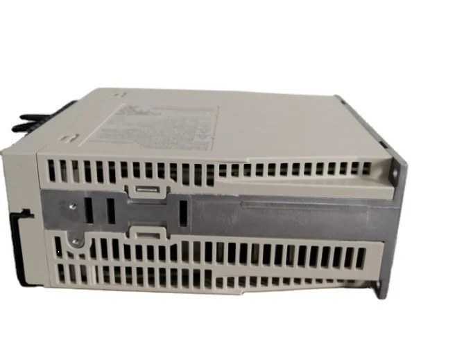 2025년형 SGD7S-200A00A002 AC 서보 드라이브 야스카와 PLC 컨트롤러 SGD7S200A00A002