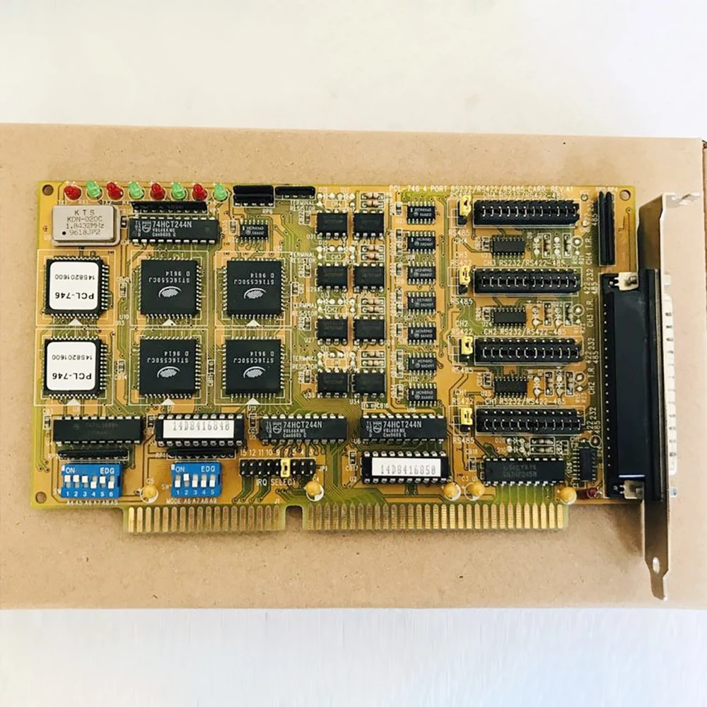 Advantech PCL-746 통신 카드 4 포트 RS-232 RS-422 RS-485 REV A1