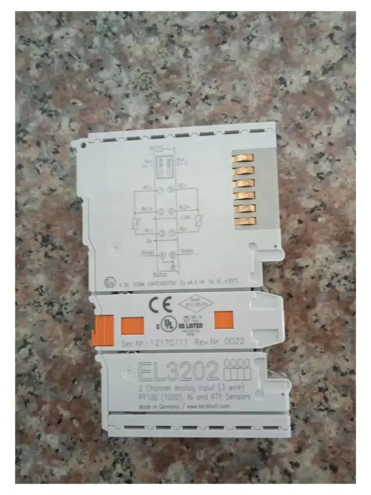 EK9300 EL3202