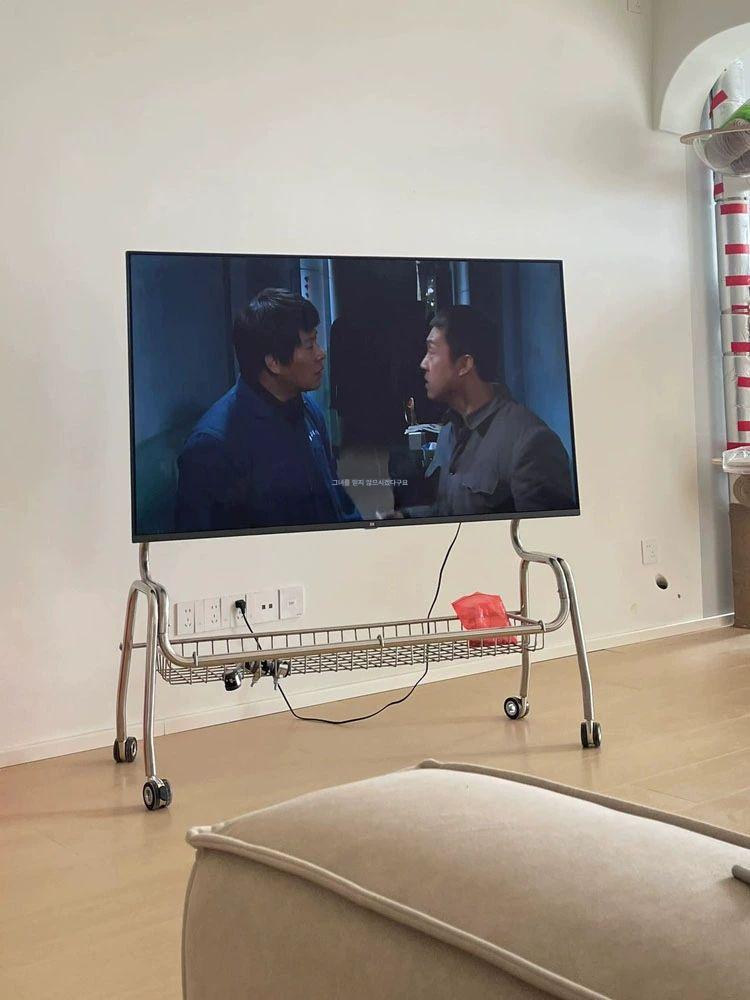 이동식 티비거치대 스탠드 대형 선반형 모니터 다리 무빙 기본형 스탠바이미 오베닉 - 상세 이미지 5
