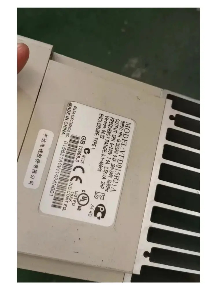 리퍼 VFD015B21A 인버터 OK