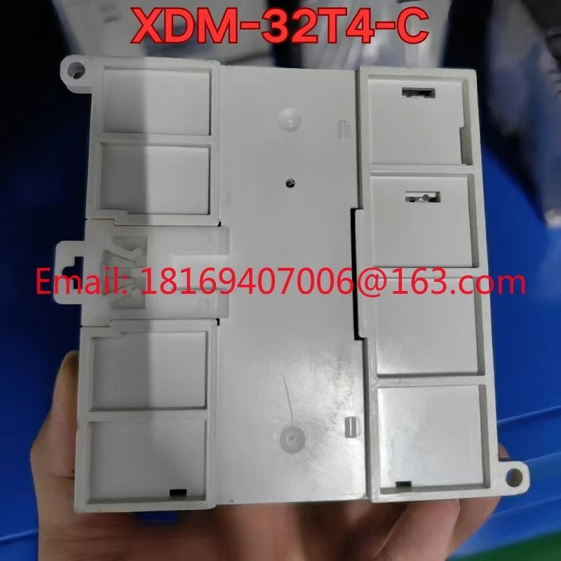 리퍼 XDM-32T4-C PLC 컨트롤러 기능 리퍼는 정상