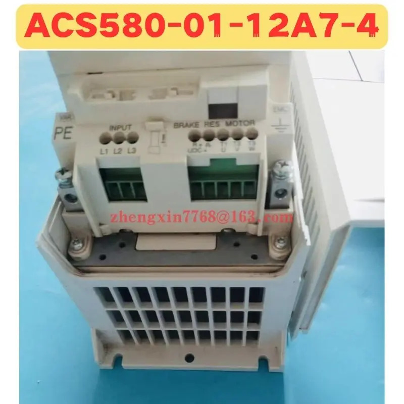 리퍼 주파수 변환기 ACS580-01-12A7-4 ACS580 01 12A7 4 정상 기능 완료