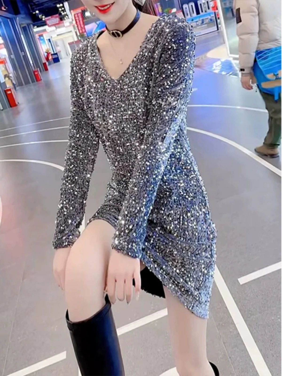 무대 원피스 공연복 반짝이의상 반짝이옷 파티의상 이브닝 파티룩 퍼프소매 정장 - 상품 이미지