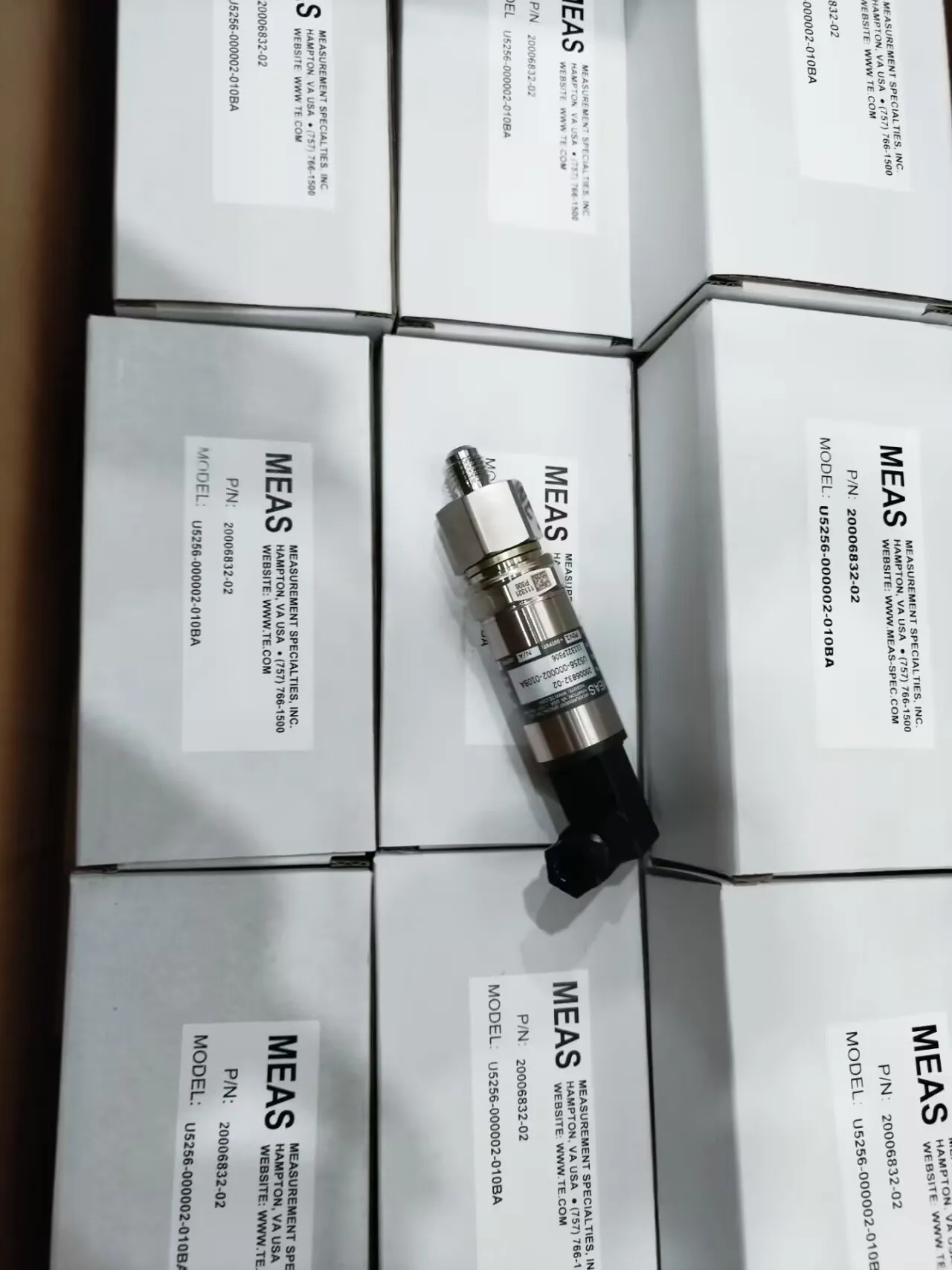U5256-000002-010BA MEAS 산업등급 압력센서는 산업 자동화 시스템. 원본