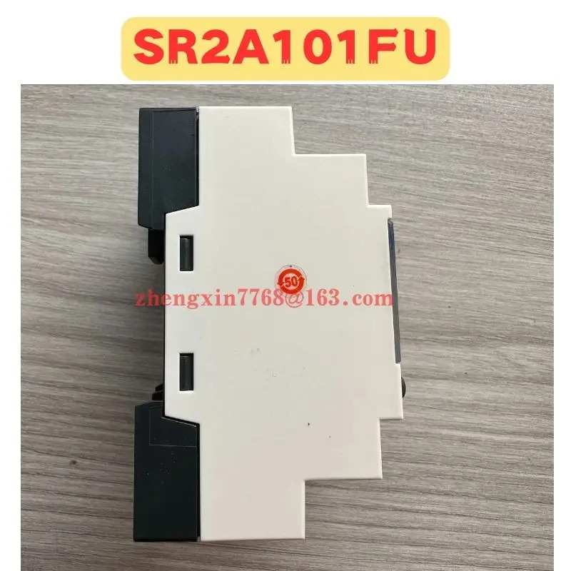 로직 컨트롤러 SR2A101FU SR2 A101FU 신