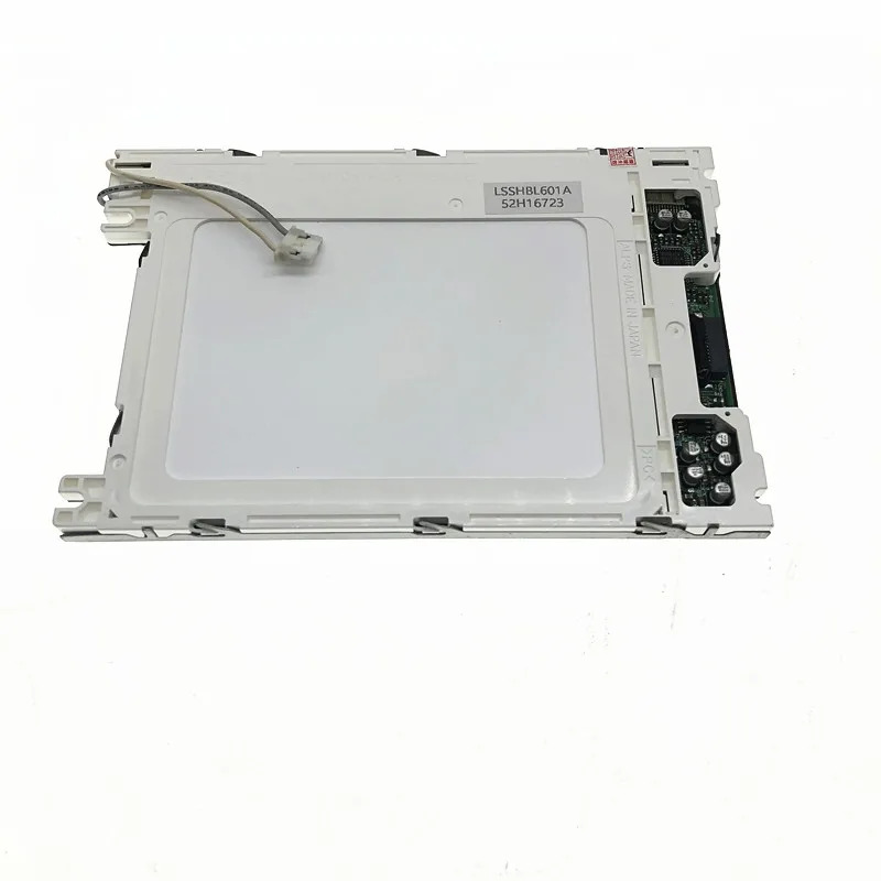 5.7 인치 LCD 화면