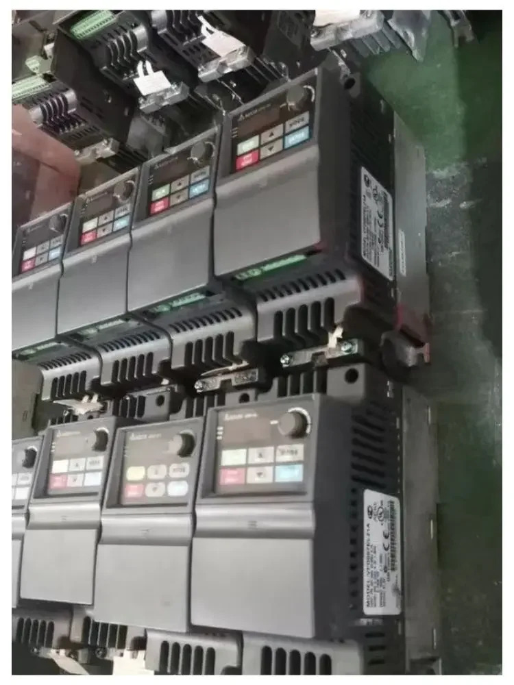 리퍼 VFD007EL21A 인버터 OK