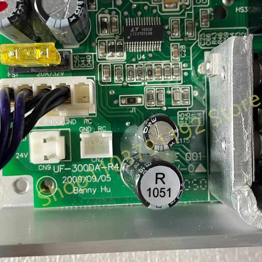 산업컴퓨터 전원공급장치 UF-300DA
