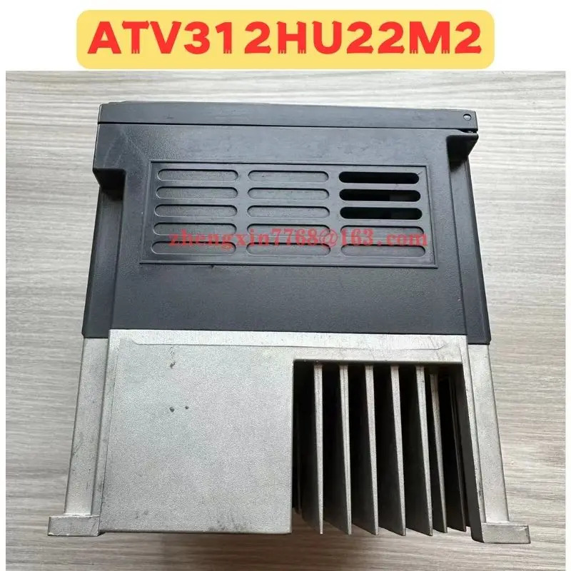 리퍼 주파수 변환기 정상 기능 완료 ATV312HU22M2