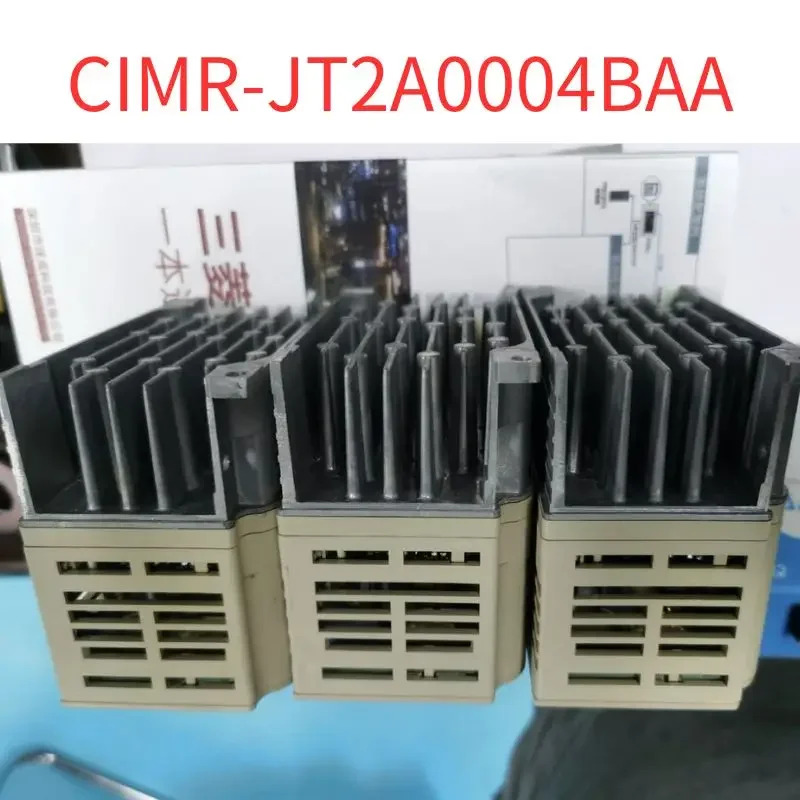 리퍼 인버터 CIMR-JT2A0004BAA OK 0.75KW 0.4KW 220V