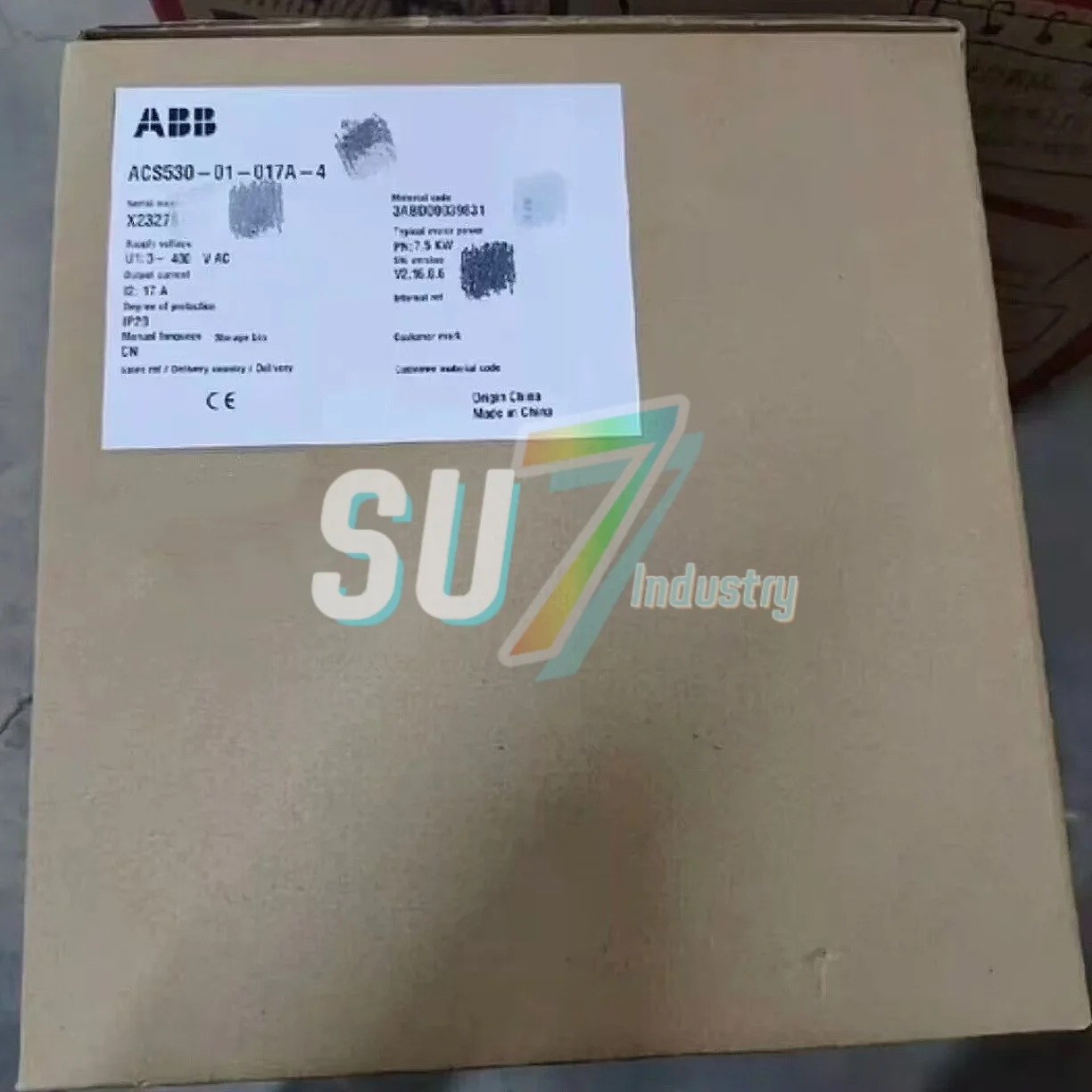 ACS530-01-017A-4 ACS530-01-025A-4 주파수 변환기 원본