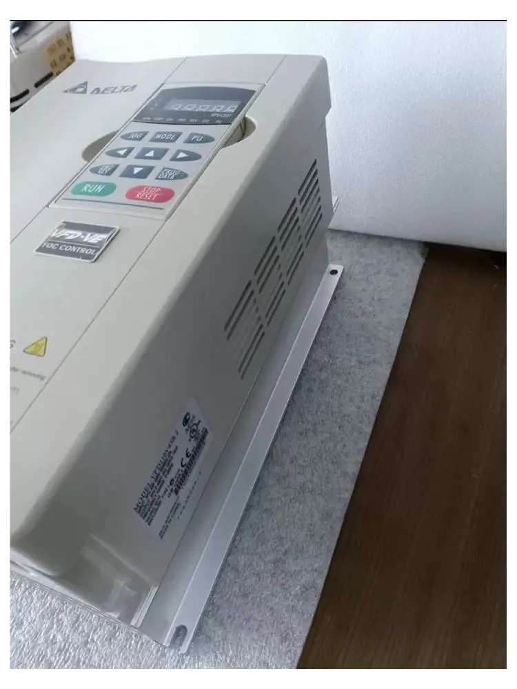 리퍼 VFD110V43B-2 인버터 OK
