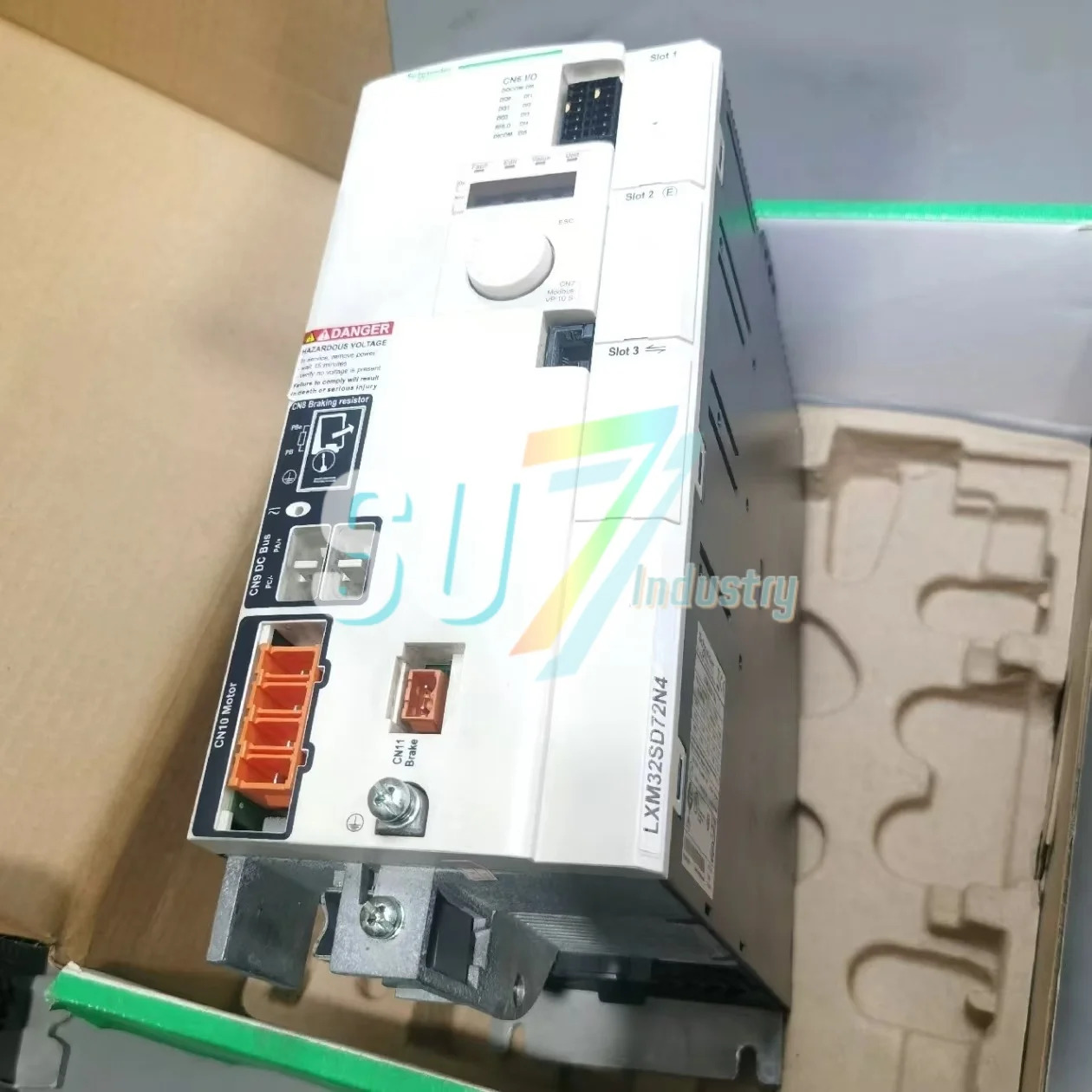 LXM32SD72N4 서보 드라이브