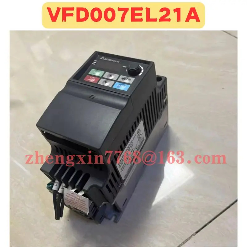 리퍼 주파수 변환기 정상 기능 완료 VFD007EL21A