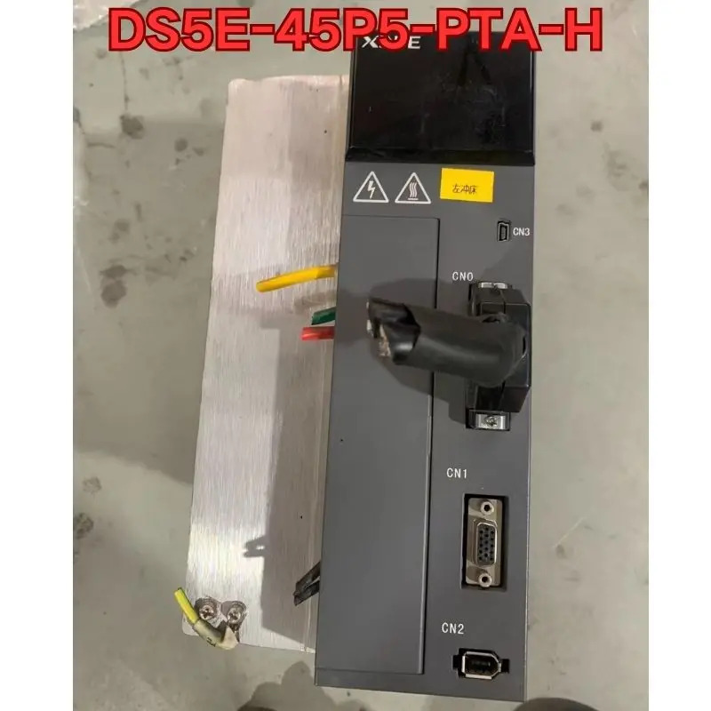 Xinjie 리퍼 서보 드라이브 DS5E-45P5-PTA-H 기계 완료