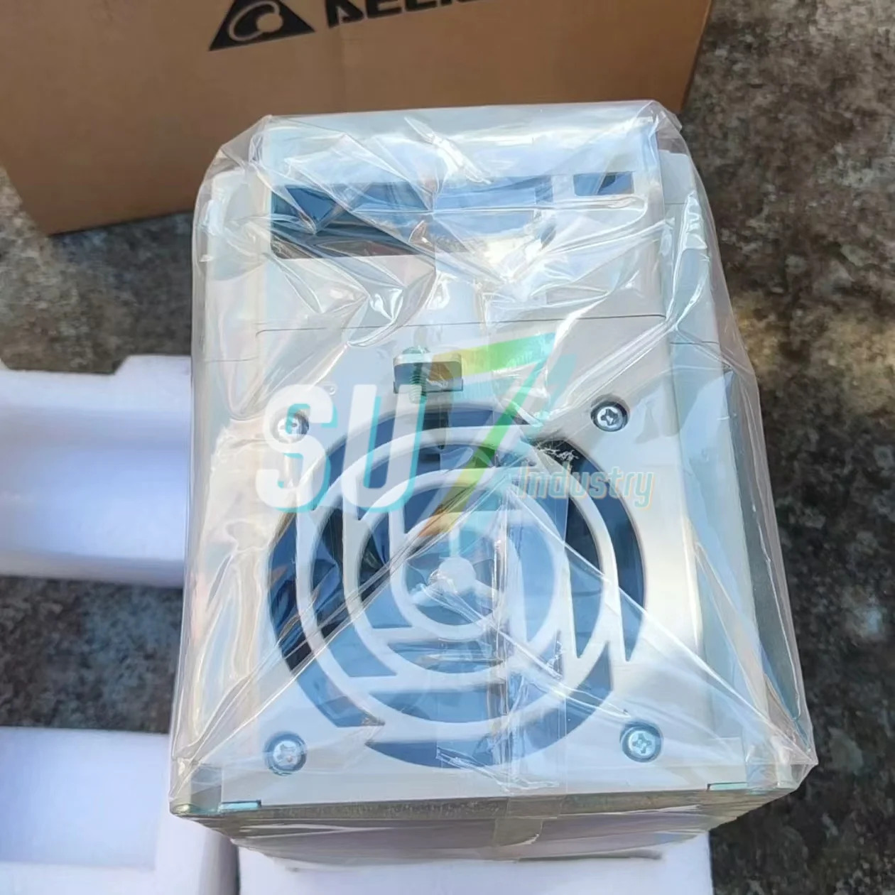 주파수 변환기 새 VFD037EL43A VFD037M43A