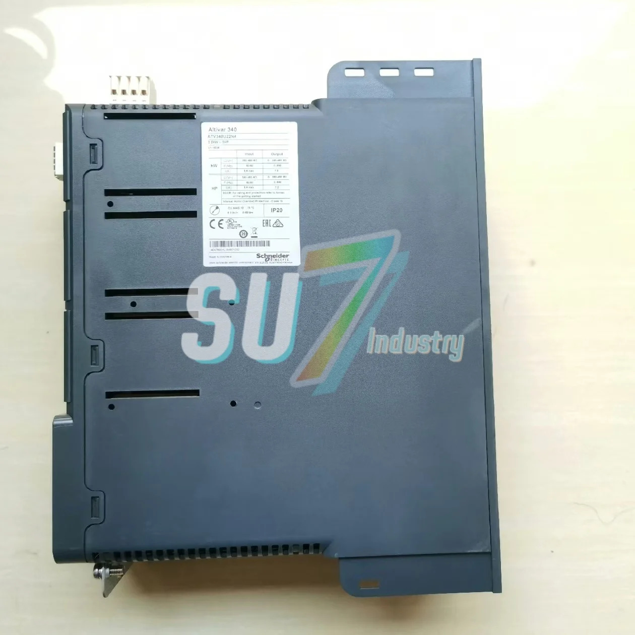 ATV340U22N4 주파수 변환기 원본