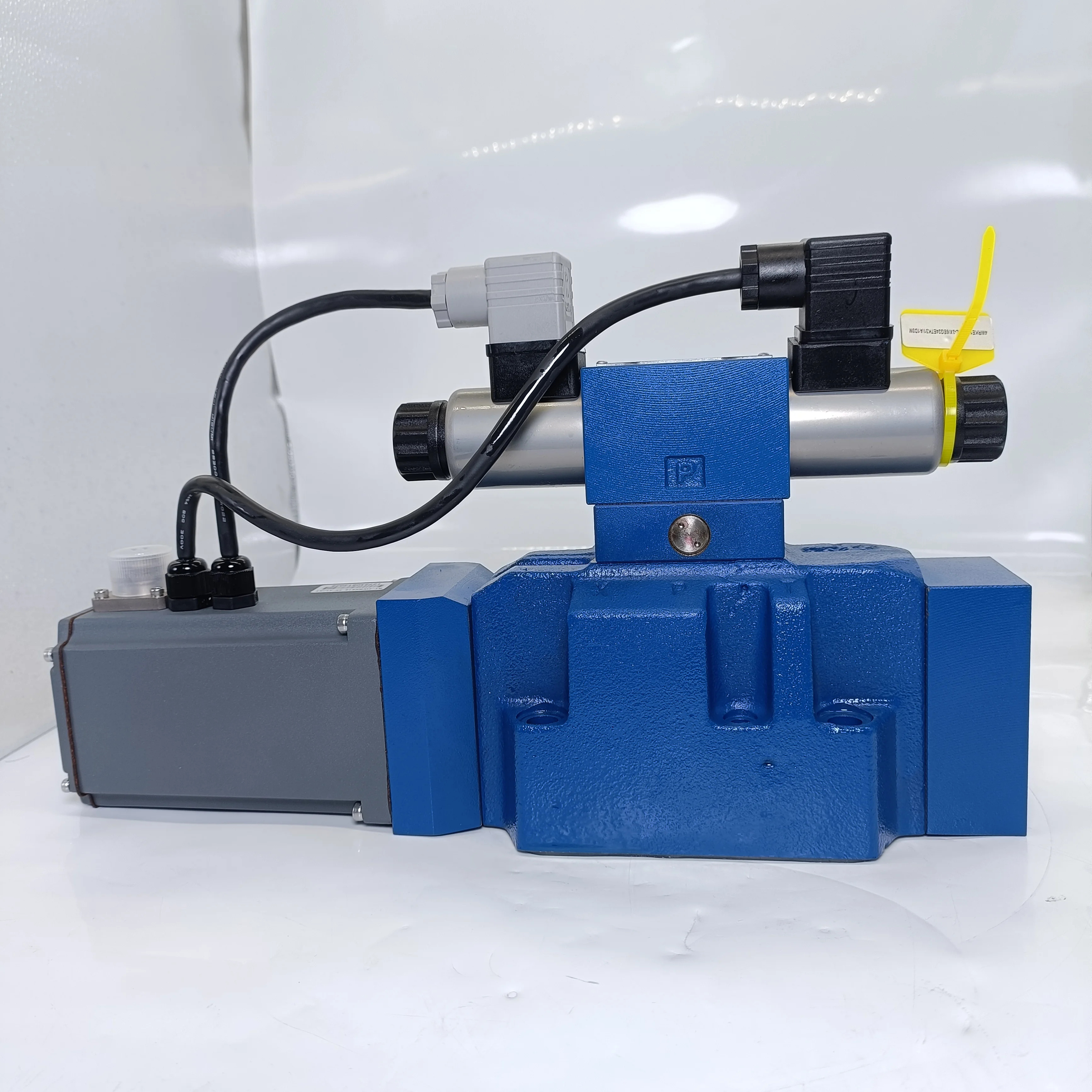 4WRKE 4WRKE10W6-50L-3X/6EG24ETK31/F1 25 E350L-35/6EG24EK31/A1D 밸브 유압 분배기 Vario Flow