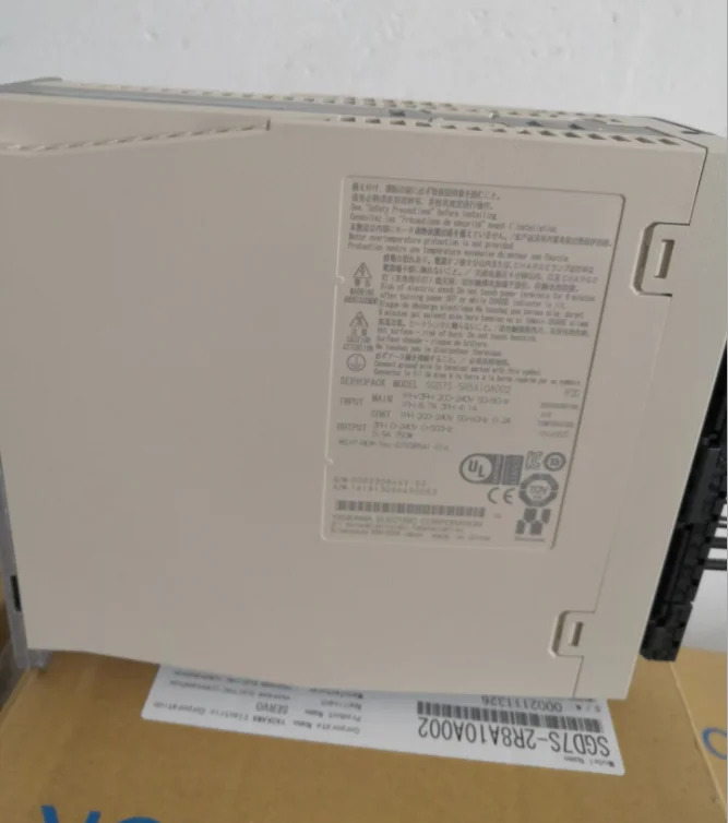 2025년형 야스카와 SGD7S-5R5A10A002 750w AC 서보 드라이버