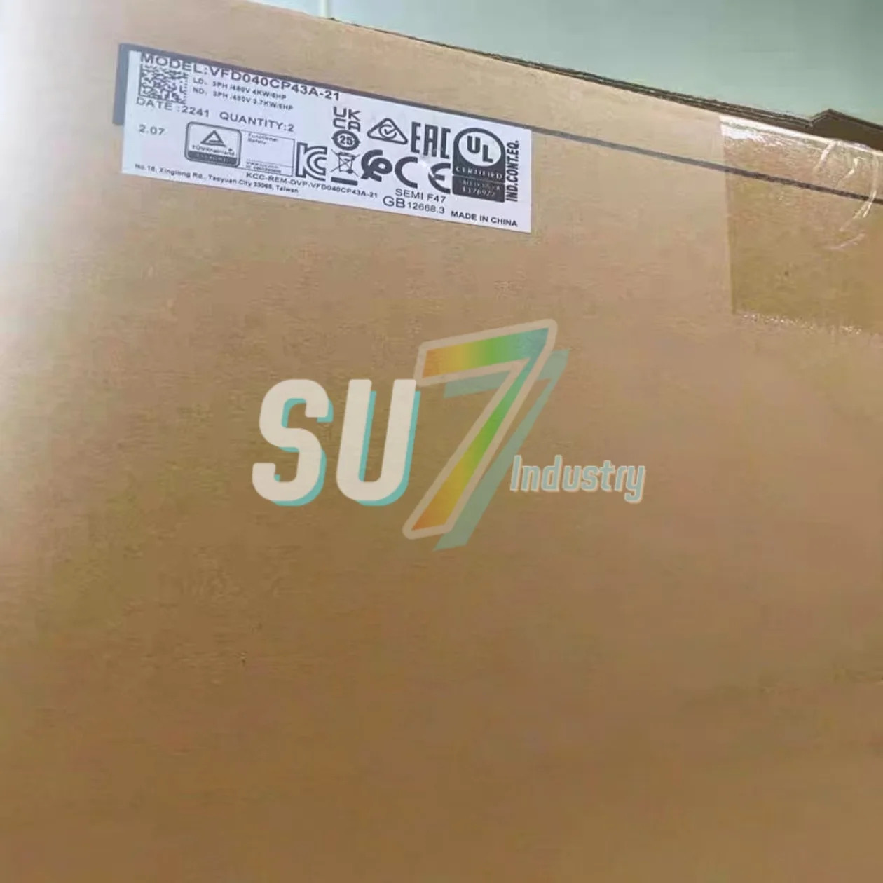 주파수 변환기 VFD040CP43A-21 VFD055B23A 새