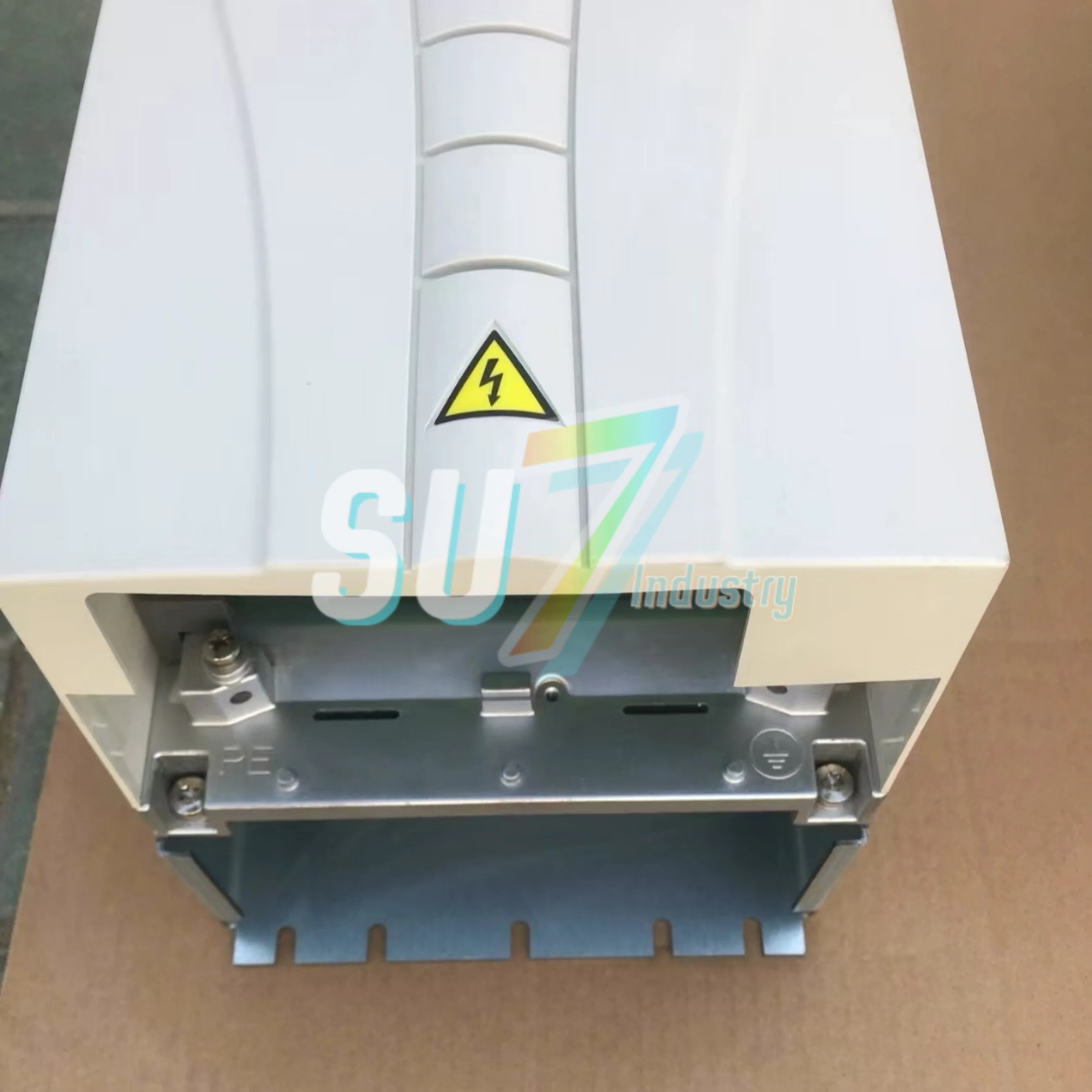 원본 ACS550-01-031A-4 ACS550-01-038A-4 ACS550-01-045A-4 인버터