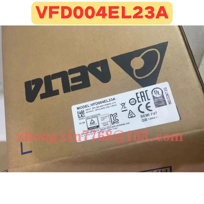 오리지널 주파수 변환기 VFD004EL23A 신