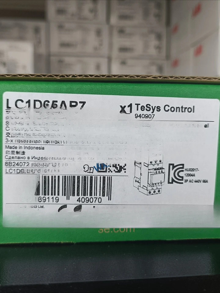 TeSys D 시리즈 3 극 AC 접촉기 LC1D65AR7 전압 440V