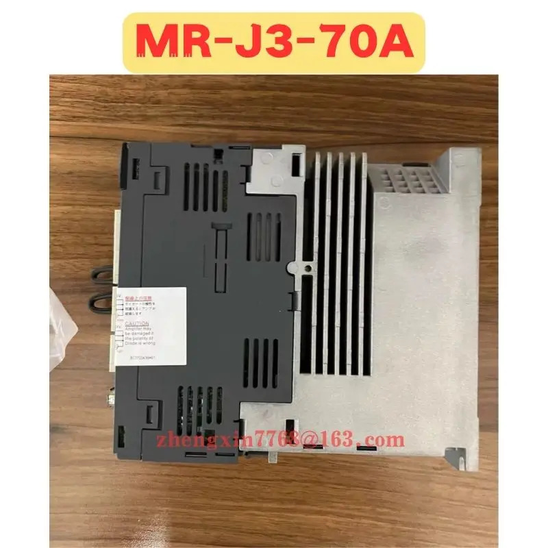 오리지널 MR-J3-70A 서보 드라이브 MR J3 70A 신