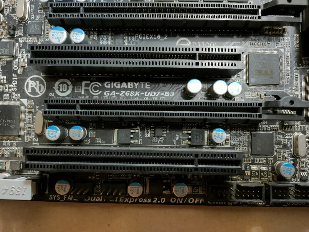 Gigabyte호환GA-Z68X-UD7-B3 데스크탑 Ddr3 메보드24상 전원공급장치 1155핀 오버클럭