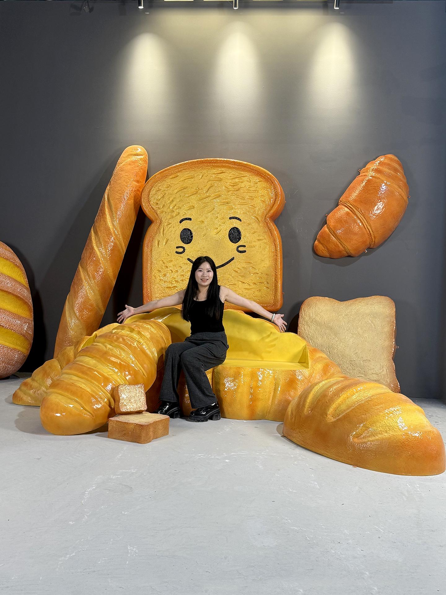 벽걸이 소금빵모형 발광 조형물 카페 빵집 매장간판 조명 입체 소품 음식 크로와상 - 상세 이미지 2