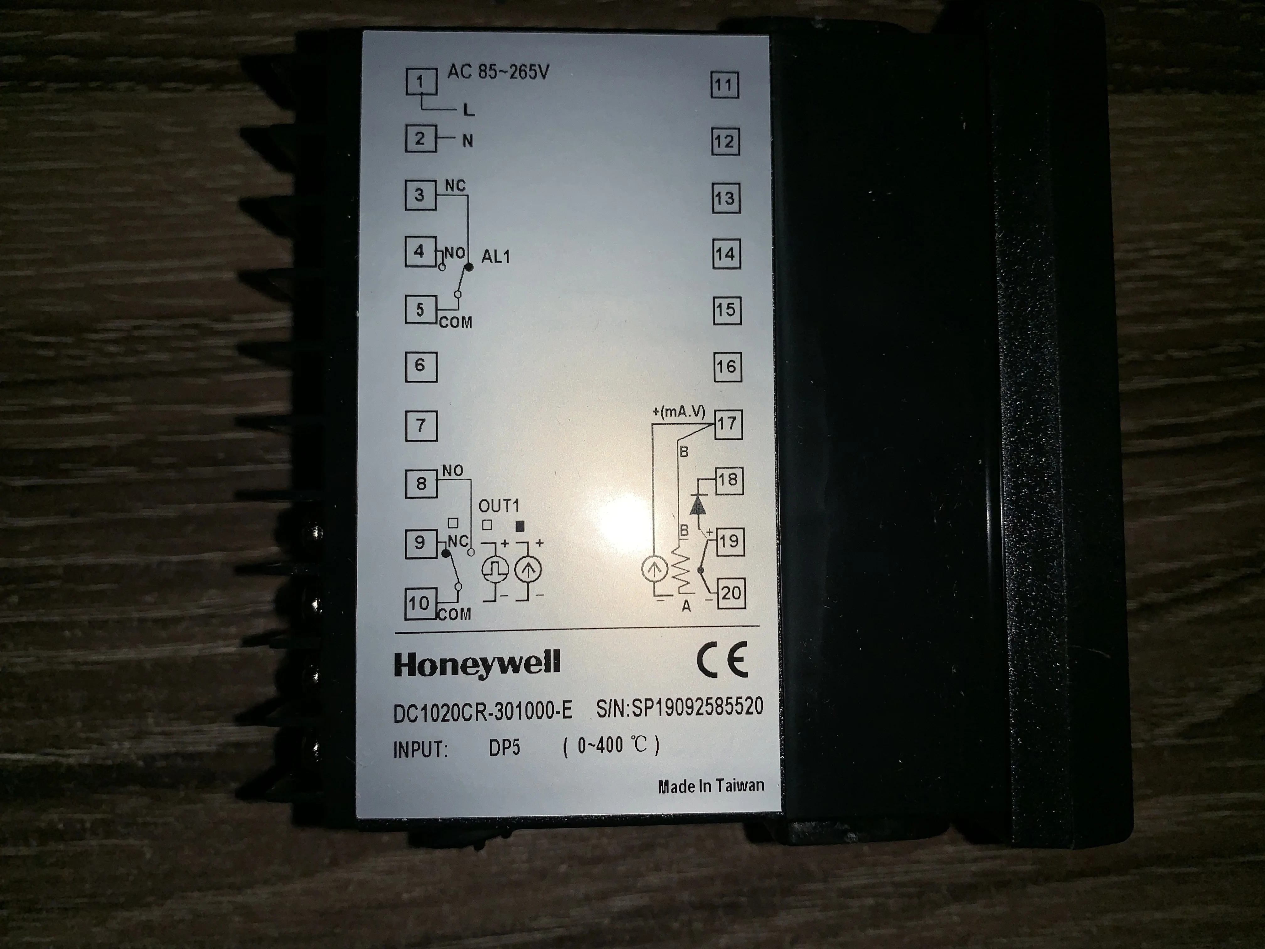 오리지널 온도 컨트롤러 DC1020CR- 301000 -E