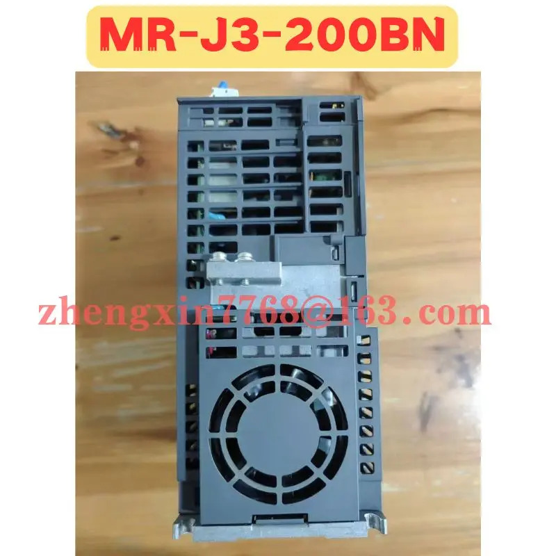 리퍼 서보 드라이브 MR-J3-200BN MR J3 200BN 정상 기능 완료