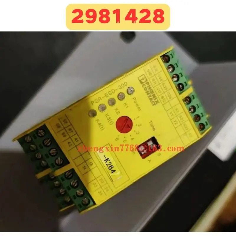 리퍼 릴레이 2981428 PSR-SCP-24DC ESD 5X1 1X2 300 정상 기능 완료