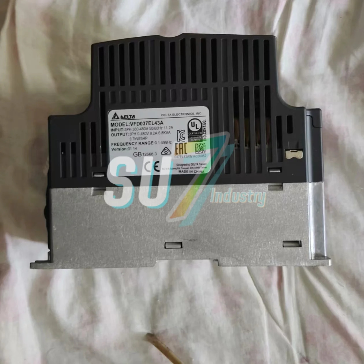 주파수 변환기 새 VFD037EL43A VFD037M43A