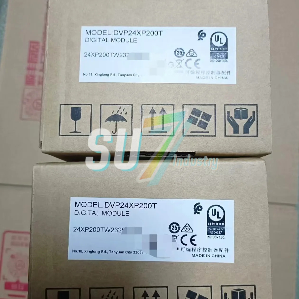 PLC 모듈 DVP24XP200R DVP24XP200T 새