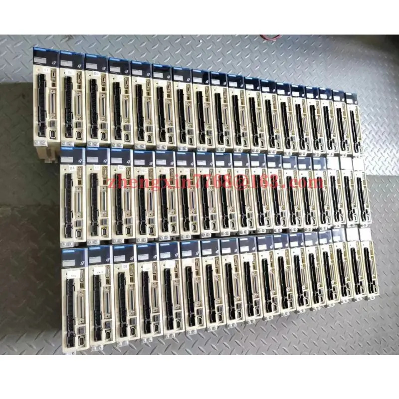 리퍼 서보 드라이브 SGDV-2R8A21A 정상 기능 완료 SGDV 2R8A21A