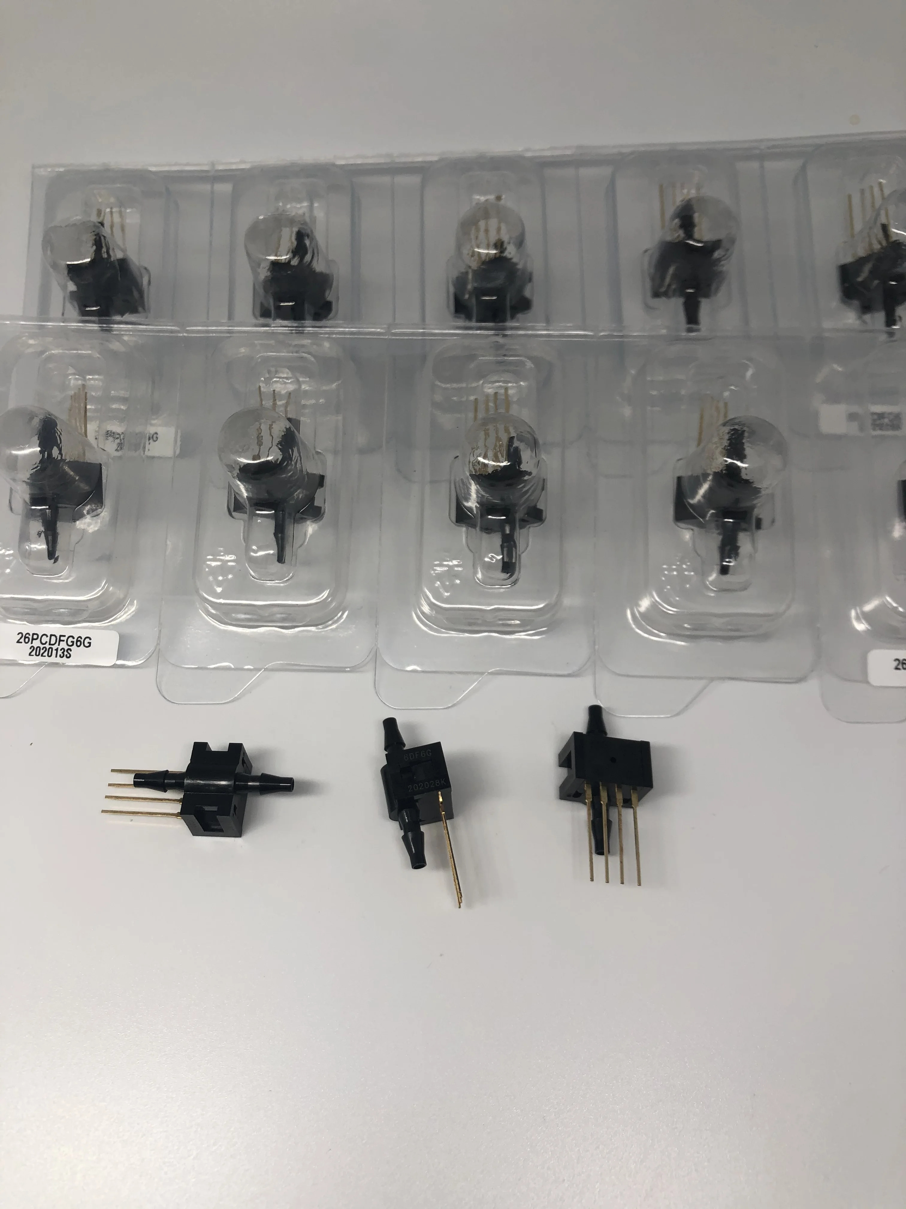 HONEYWELL 26PCDFG6G 보상/비증폭 30psi 압력 범위 불소실리콘 씰 소형 유량 통과 포트