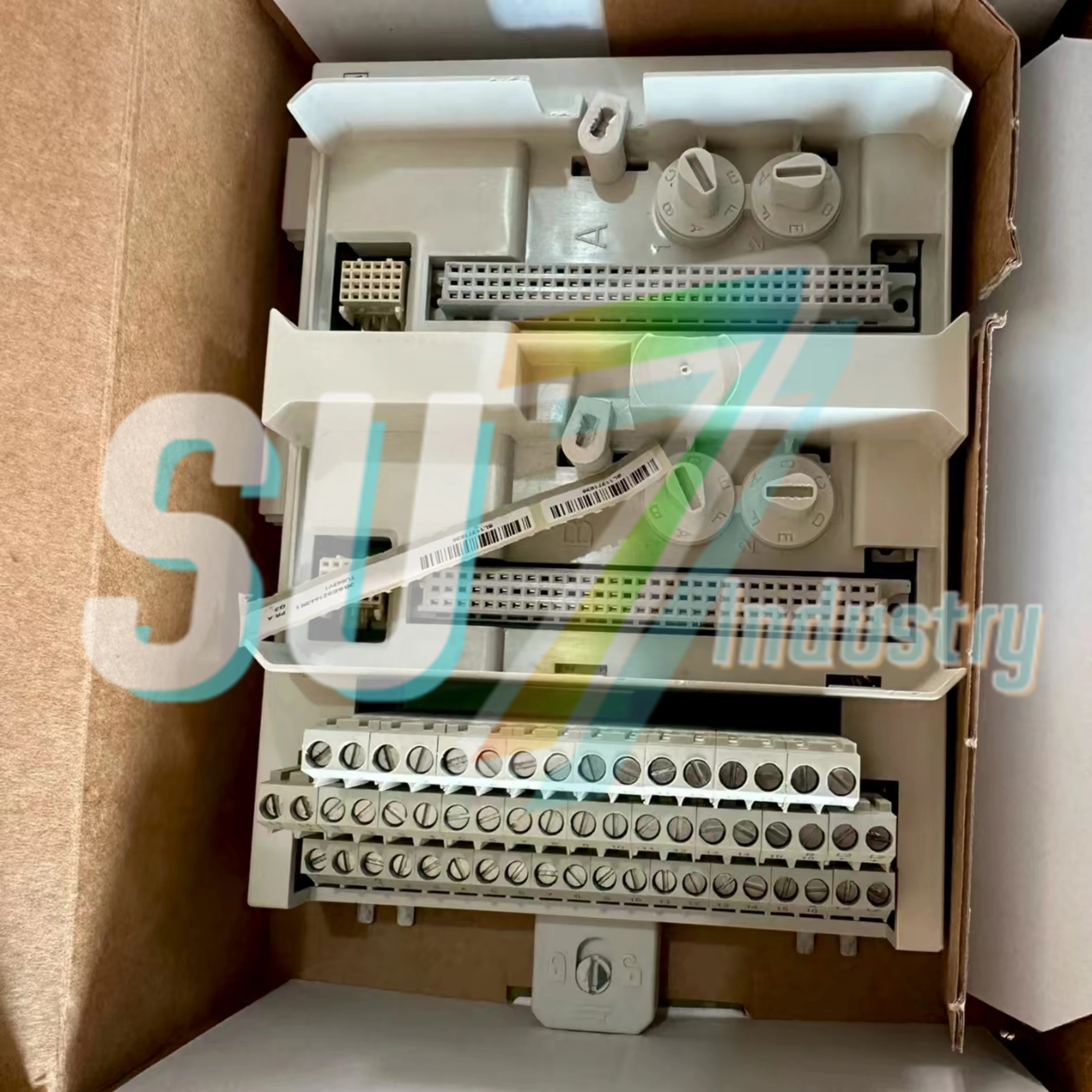 PLC 모듈 베이스 원본 TU842 3BSE020850R1 TU843 3BSE021443R1 TU844 3BSE021445R1 TU845 3BSE021447R1 TU846 3BS