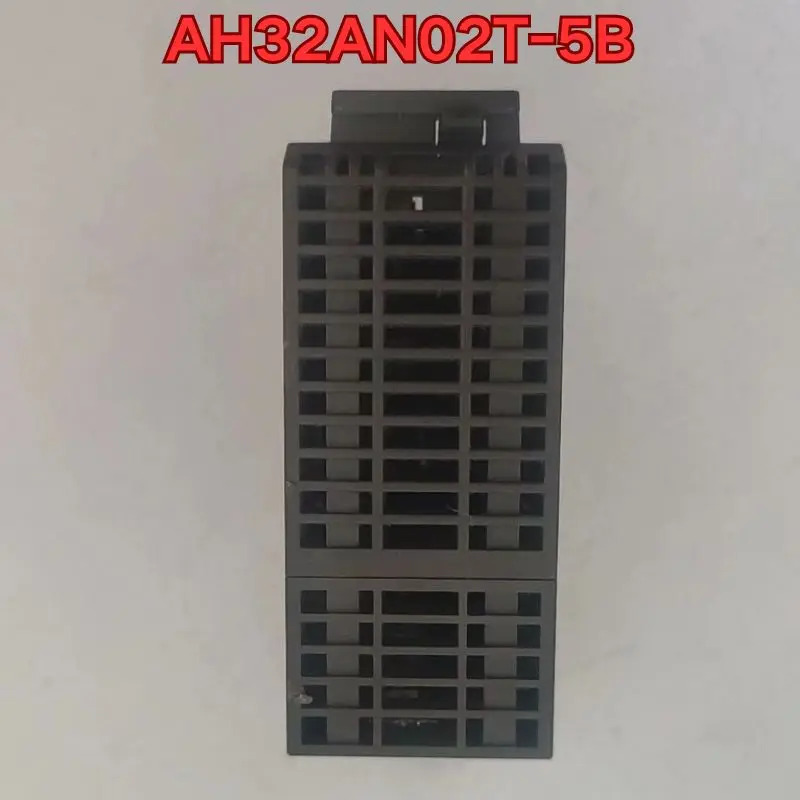 리퍼 PLC 모듈 AH32AN02T-5B 기능 정상