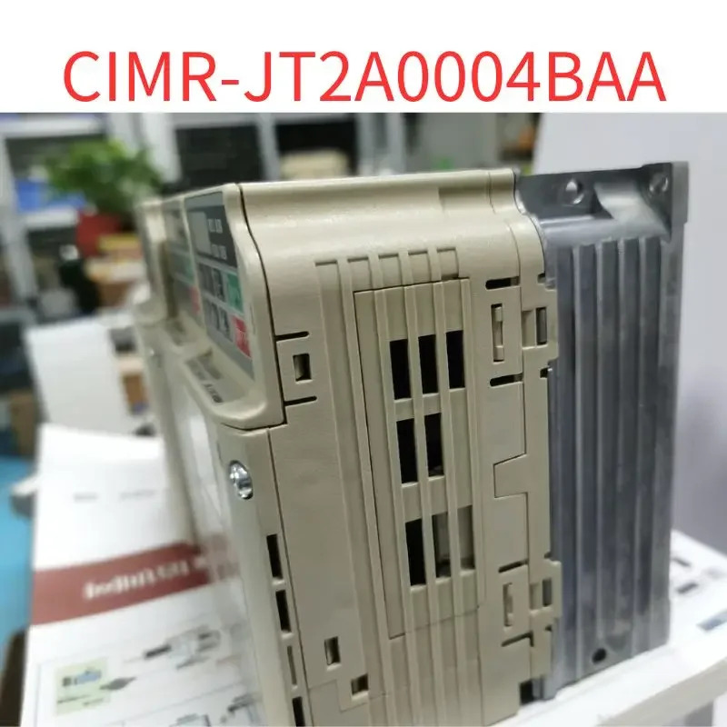 리퍼 인버터 CIMR-JT2A0004BAA OK 0.75KW 0.4KW 220V