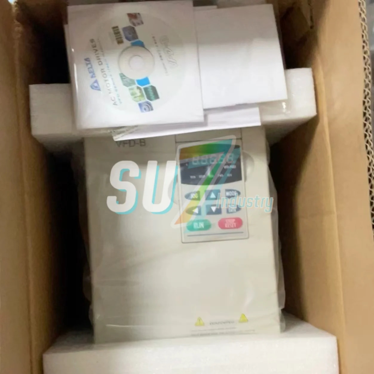 주파수 변환기 VFD040CP43A-21 VFD055B23A 새