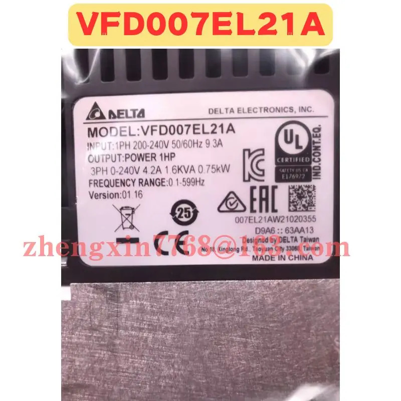 오리지널 주파수 변환기 VFD007EL21A 신