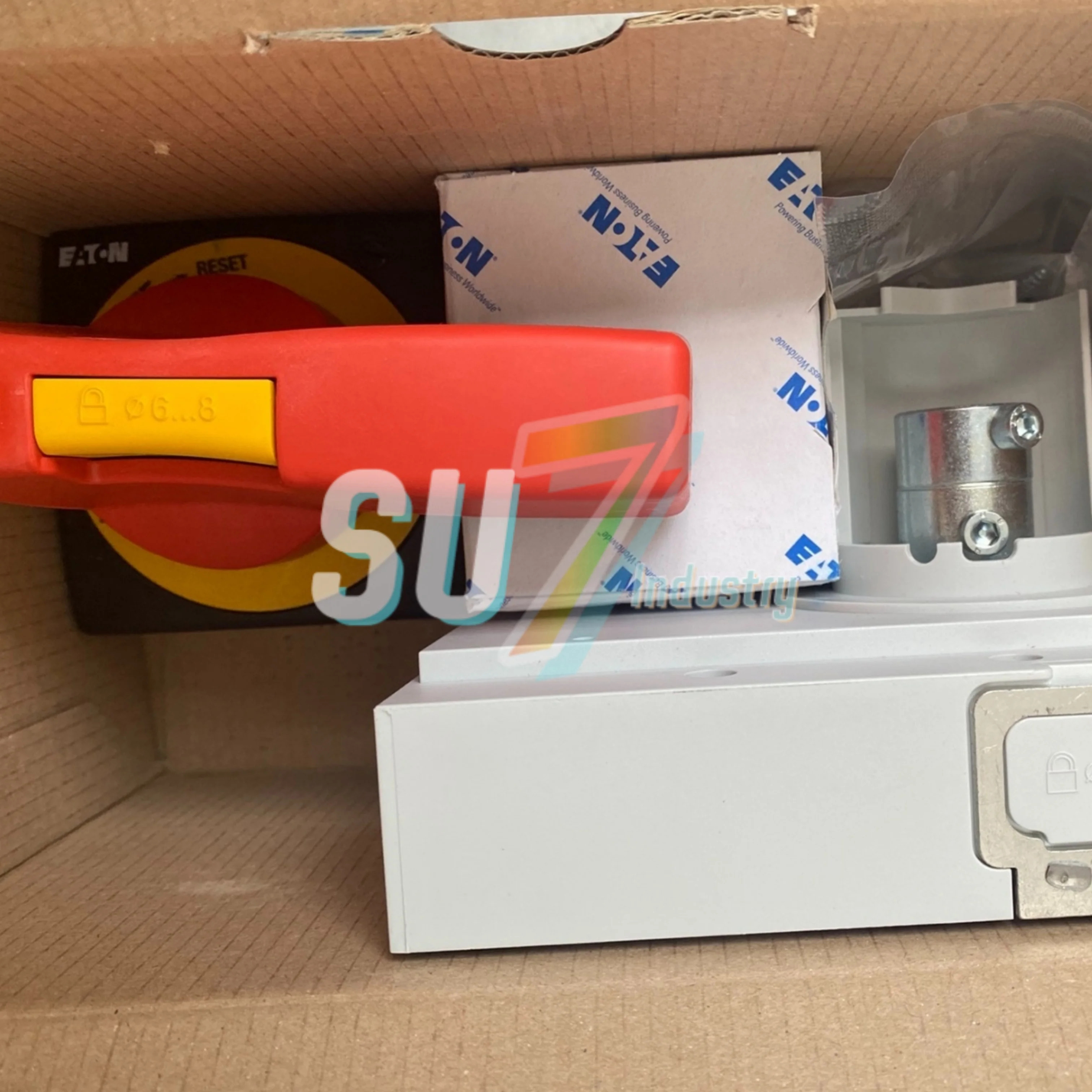 NZM2-XRD208-240AC NZM3-XTVD 새 회로차단기