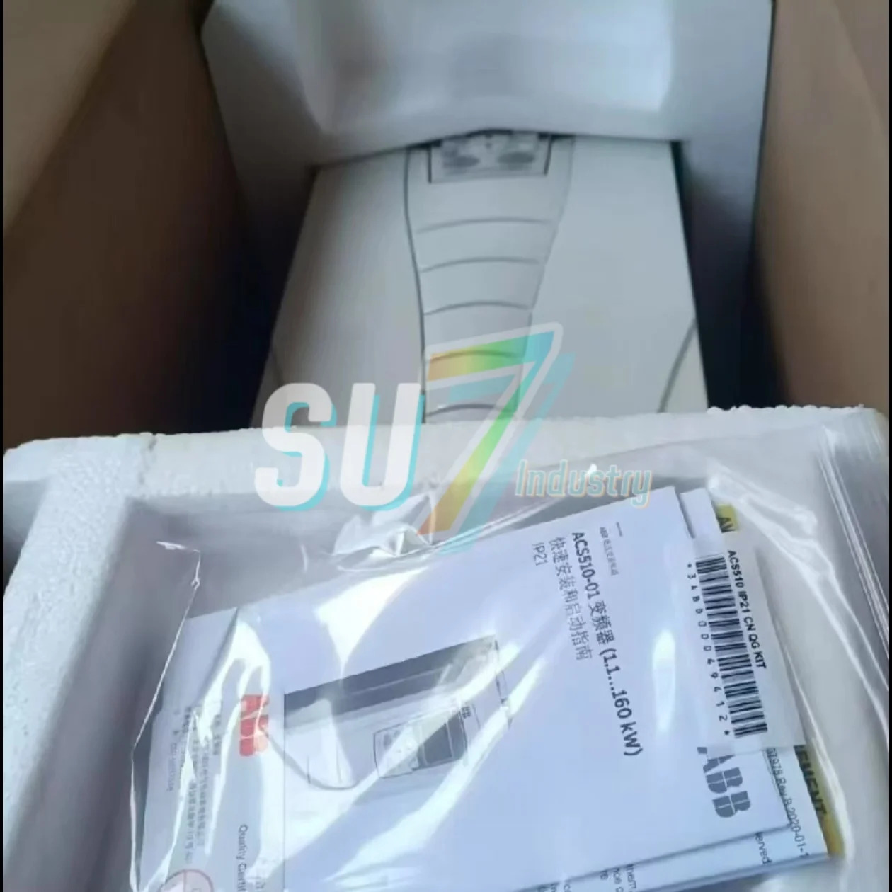 ACS510-01-012A-4 ACS510-01-03A3-4 주파수 변환기 새