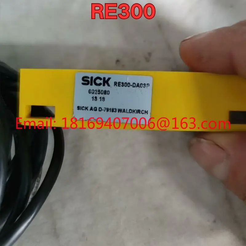 리퍼 SICK RE300-DA03P 센서 기능 리퍼는 정상