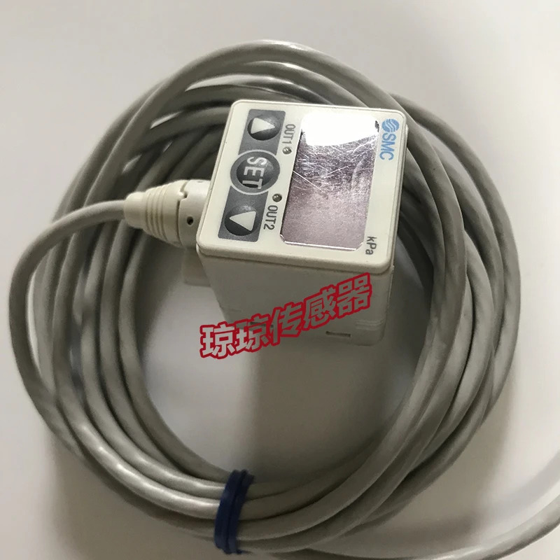 SMC 디지털 압력 스위치 센서 ZSE40-01-70L 01-70-M